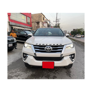 Autos USADOS en BUEN ESTADO, SUV FORTUNER NEGRA, Autos Fortuner 2022 Seminuevos en Venta en EE. UU. - Product Image 5