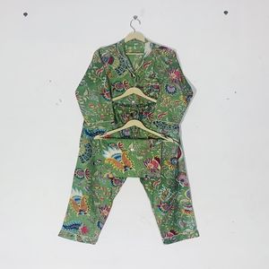 Conjunto de Pijama Floral Súper Ventas - Ropa de Dormir de Algodón Artesanal, Ropa de Dormir y de Estar por Casa de Verano Estilo Bohemio para Mujer, Regalo - Product Image 5