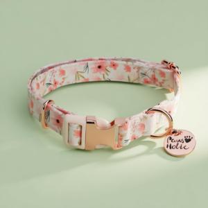 Collier pour chien en coton de luxe exclusif taille M, design élégant et moderne, impression personnalisée, accessoire pour animaux de compagnie doux et durable - Product Image 1
