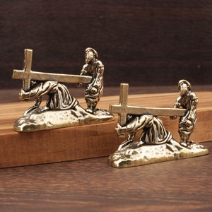 Escultura de Cruz de Redención en Latón, Adorno de Mesa, Estilo Antiguo, Coleccionable - Product Image 2