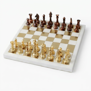 Juego de Ajedrez Magnético de Mármol, Tablero de Ajedrez con Piezas Doradas y Plateadas, Juego Plegable y Portátil para Niños y Adultos, Diseño Moderno Hecho a Mano - Product Image 1