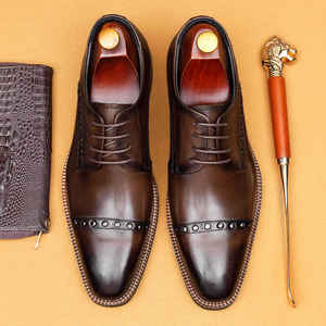 Chaussures pour hommes en cuir véritable faites à la main, chaussures Derby 2026, nouveau style, rivets uniques britanniques, bout pointu formel pour affaires - Product Image 2
