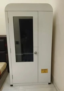 Cabine d'enregistrement vocal de qualité supérieure avec isolation acoustique pour podcast, diffusion et voix off, disponible au meilleur prix - Product Image 4