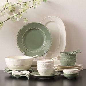 Vaisselle en céramique solide verte et blanche fabriquée en Chine à bas prix avec des points en relief, ensemble de vaisselle en céramique de luxe - Product Image 1