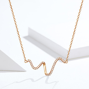 <span class=keywords><strong>Collana</strong></span> radiante argento e <span class=keywords><strong>oro</strong></span> <span class=keywords><strong>rosa</strong></span> placcata S925 <span class=keywords><strong>collana</strong></span> da donna Trendy battito cardiaco semplice con zircone BSN107 per feste - Product Image 3