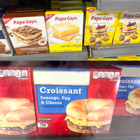 Pochettes en papier alimentaire blanc en gros à prix abordable, avec gaufrage et revêtement UV, taille personnalisable, recyclables, pour petit-déjeuner, boulangerie, biscuits