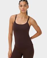 Set atasan tank top dan legging berbahan kain daur ulang, cepat kering, menyerap keringat, kompresi, model leher scoop, punggung berdetail tali, seperti kulit kedua.