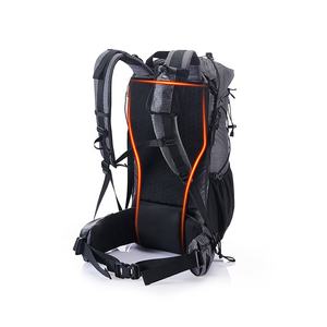 Naturehike Outdoor Camping Klimmen Rugzak Tas 40 <span class=keywords><strong>60L</strong></span> + 5 Rock Serie Wandelen Berg Rugzak - Product Image 3
