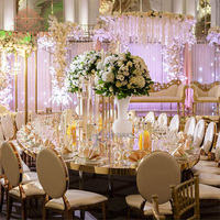 Table de mariage ovale moderne de luxe en acier inoxydable doré pour événements et banquets