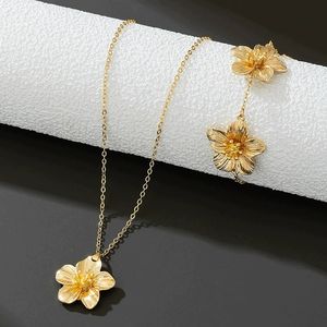 Ensemble de bijoux fleurs Shanghua-Collier pendentif pétale d'or <span class=keywords><strong>Shein</strong></span> best-seller, bracelet, boucles d'oreilles pour <span class=keywords><strong>femme</strong></span> - Product Image 5