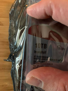<span class=keywords><strong>ST10000VN0004</strong></span> IronWol f 10 To Disque dur interne SATA 7200 RPM 3.5" - Product Image 6