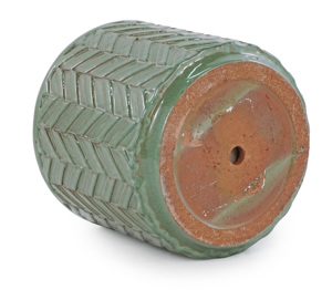 Pot de fleurs en céramique émaillée gaufrée vert clair vintage américain, texture en chevrons, trou de drainage, écologique - Product Image 5