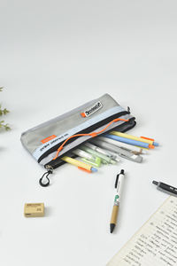 كيس قلم شبكي رمادي خفيف يسمح بالتهوية ، حامل قرطاسية لإغلاق الرباط قابل للتعديل لأقلام الكتابة - Product Image 3