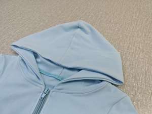 Conjunto Deportivo de Dos Piezas <span class=keywords><strong>para</strong></span> Mujeres Altas con Chaqueta con Cremallera y Pantalones Capri, Logotipo Personalizado, Algodón y Elastano - Product Image 5