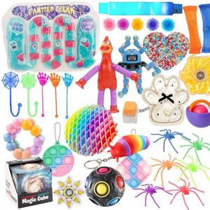 Llavero de metal transformable con teclado de Navidad, juguetes antiestrés giratorios, bolas blandas para teclas, novedades y juguetes de broma para niños - Product Image 3