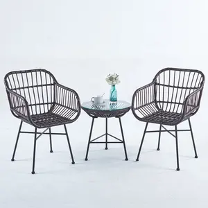 Cadeira empilhável barata para jardim ao ar livre, cadeira moderna de vime para jantar em estilo francês, café e bistrô