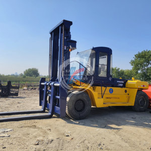 大規模中古コマツFD200Z-6トンフォークリフト日本製3セクションポータルフレーム4メートル高品質輸入 - Product Image 5