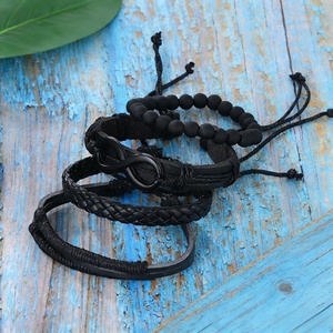 Pulseras de Cuero PU con Cuentas Negras Vintage Unisex para Hombre y Mujer, Pulsera de Moda con Triángulo Hueco Multicapa, Joyería Tribal - Product Image 5