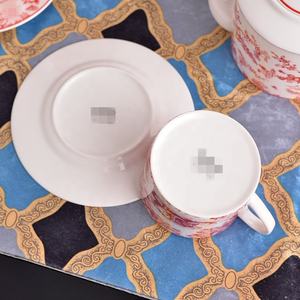 Service à café de luxe rouge en porcelaine fine, service à thé de l'après-midi, tasse et soucoupe, bouilloire, tasse et soucoupe - Product Image 3