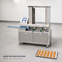 Machine de chargement automatique de plateaux pour gâteaux de lune, biscuits, pâtisseries et pains en acier inoxydable 220/380V 1.6KW 7000-8000/H