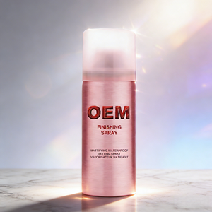 Spray Fixant Matte Iridescent 18H Personnalisé. Résistant à l'eau et transfert, SPF 30, fini satiné pour peau mature - Product Image 2