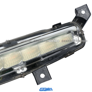 อะไหล่ถอดไฟเดย์ไลท์สำหรับรถยนต์โรลส์-รอยซ์ โกสต์ รุ่นที่ 1 ชิ้นส่วนพลาสติกกันชนหน้า - Product Image 4