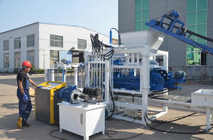 آلة صنع اللبنات الإسمنتية المجوفة الآلية QT4-15 عالية الإنتاجية - Product Image 6