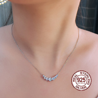 Collier élégant en argent 925 avec pendentif en forme de sourire incrusté de zircone ronde de 5 mm pour femmes, banquet, cadeau pour la Saint-Valentin