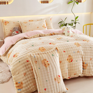 Set di Biancheria da Letto in Velluto a Bolle 4 Pezzi, Copripiumino con Ricamo di Farfalle Nere - Product Image 3
