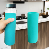 Manchon de gobelet en silicone personnalisé en usine pour couvercle de sublimation de bouteille d'eau en verre avec utilisation du service de traitement de moulage pour joint