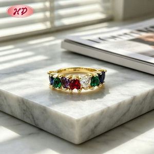 Bague large creuse plaquée or 18 carats en alliage, style vintage tendance, avec grappe de zircons ovales AAA, pour femme, usage quotidien et soirée, vente en gros, bijoux Hengdian - Product Image 3