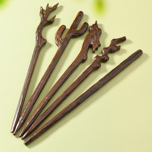 Épingle à cheveux en racine d'arbre ancien, style antique, bois sculpté, épingle à cheveux haut de gamme, accessoire pour cheveux Hanfu, épingle à cheveux en bois brut de racine d'arbre ancien - Product Image 1