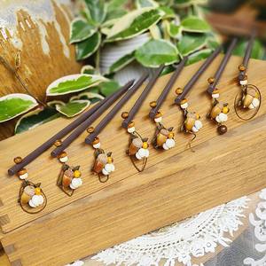 Nieuw Oud Natuurlijk Hout Kralen Haarspeld Retro Multistyle Gedroogd Fruit Hanger Haarspeld Voor Dames Meisjes Haaraccessoires Sieraden - Product Image 1