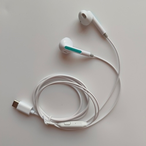 Audífonos para Teléfono Móvil con Envío Gratis, Estilo Nuevo y Económico, Audífonos Intrauditivos con Cable de 3.5mm, Material ABS - Product Image 4