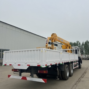 Chine SINOTRUK HOWO <span class=keywords><strong>camion</strong></span> à <span class=keywords><strong>benne</strong></span> basculante de marque supérieure <span class=keywords><strong>grue</strong></span> montée sur <span class=keywords><strong>camion</strong></span> SQ12SK3Q mini grues 12 tonnes <span class=keywords><strong>grue</strong></span> en plein essor avec toute la rotation - Product Image 5