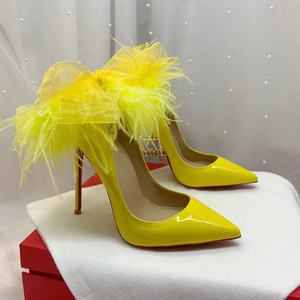 <span class=keywords><strong>Scarpe</strong></span> con tacco alto in pelliccia di <span class=keywords><strong>piume</strong></span> gialle per le donne <span class=keywords><strong>scarpe</strong></span> eleganti Sexy décolleté a spillo sottili fabbrica Plus Size - Product Image 4