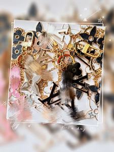 Llavero de metal esmaltado de moda con letra del alfabeto <span class=keywords><strong>griego</strong></span>, colgante Sigma de hermandad con diamante y cierre de mosquetón, dijes de diseñador - Product Image 3