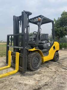 Mini chariot élévateur Komatsu de 3 tonnes avec pince ronde peint à l'origine petit chariot élévateur diesel Komatsu 25 30 d'occasion à vendre - Product Image 3