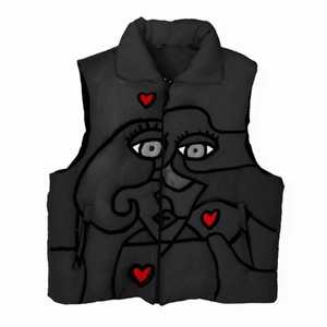 Gilets matelassés sans manches personnalisés OEM pour hommes, coupés et cousus, avec rembourrage en duvet - Product Image 3