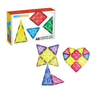 Tuiles de construction magnétiques colorées 42 pièces, jouets éducatifs STEM, blocs de construction sensoriels pour l'apprentissage et le développement des enfants d'âge préscolaire - Product Image 4