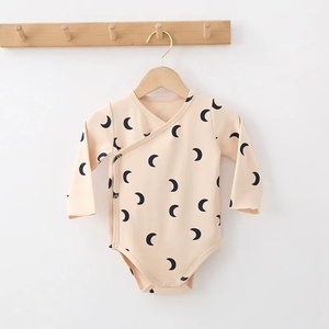 Vêtements pour bébé fille 0-4 mois, barboteuse en velours côtelé à manches longues pour bébé 0-6 mois, 100% coton, fermeture à boutons durable - Product Image 5