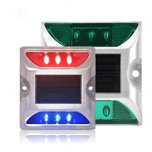 Bicolor Square High Brightness Ip68 Flashing or Always-on Traffic Marker Light Reflective Aluminum Led Cat Eye Solar <strong>Road</strong> <strong>Stud</strong> - Product Image 2