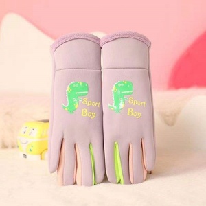 Gants imperméables pour enfants à doigts entiers, motif dessin animé, lumineux, pour sports de plein air, doublés polaire, chauds, pour cyclisme hivernal, coupe-vent, usage quotidien - Product Image 3