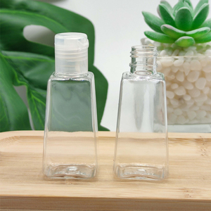 Bouteille trapézoïdale en plastique PET de 30ml à rabat pour savon liquide désinfectant pour les mains et toner de voyage essentiel - Product Image 1