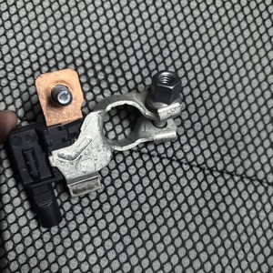Gm Battery Positive <b>Terminal</b> Connector 13517337 Quick Disconnect For Car - Product Image 3