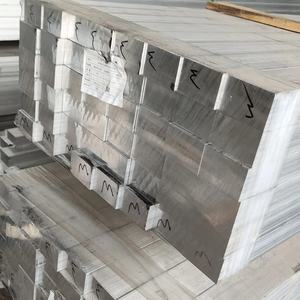 2mm 3mm 4mm 6mm 10mm Longueur 6000 Série 6061 6063 6082 6101 T6 Barre plate en aluminium à vendre 1/4 1/8 Tige d'<span class=keywords><strong>alu</strong></span> laminée à chaud étirée à froid - Product Image 2