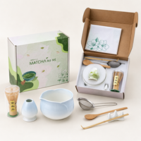 Ensemble bol à matcha en céramique rose écologique et durable avec fouet en bambou 500 ml, motifs cœur, fleur, patte de chat, moderne