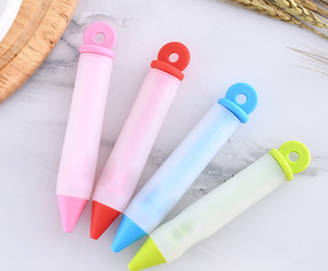 Seringue à crème pâtissière, <span class=keywords><strong>plaque</strong></span> <span class=keywords><strong>en</strong></span> <span class=keywords><strong>silicone</strong></span> pour la décoration au chocolat, stylo à peinture, stylo à écrire, stylo pour gâteaux, biscuits, glaces, outils pour gâteaux faits maison - Product Image 4