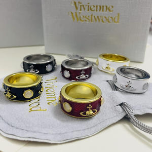 Bague Empress Dowager Vivienne large en émail œil de chat, style punk, motif Saturne, pour couple, bijoux de luxe de niche pour femmes - Product Image 2