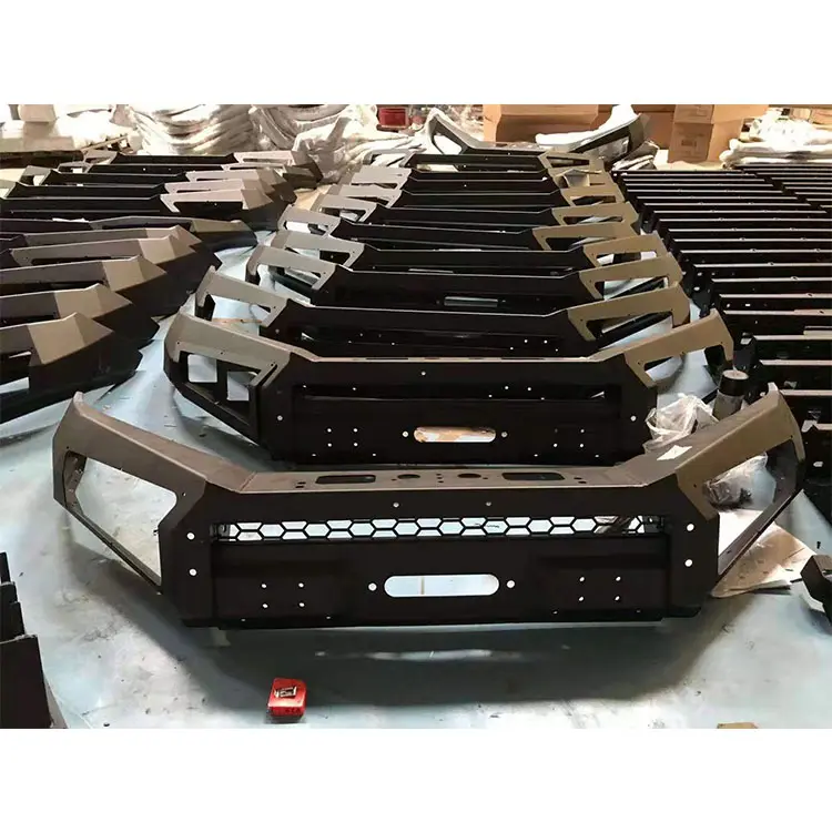 Aksesoris grosir Bumper depan baja Bullbar 2021 Cina tugas berat dilapisi daya hitam untuk Hilux kotak karton olahraga Toyota